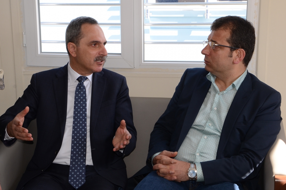 Beylikdüzü Çarşamba Pazarı Esnafı Belgelerine kavuşuyor.